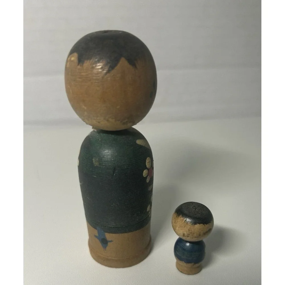 Vintage Japanese Kokeshi Doll miniature handpainted G47